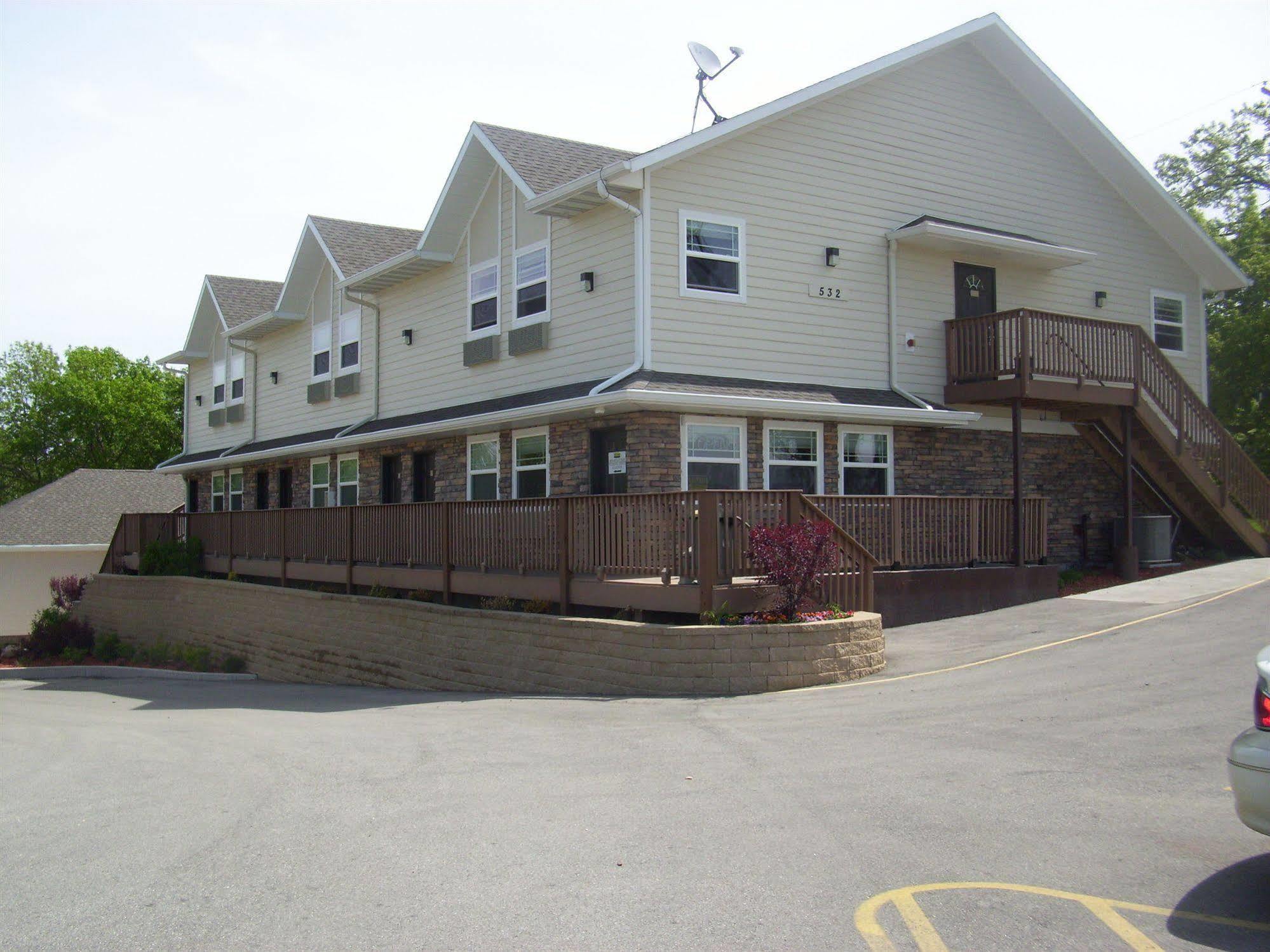 ווקשה Price Pointe Inn מראה חיצוני תמונה